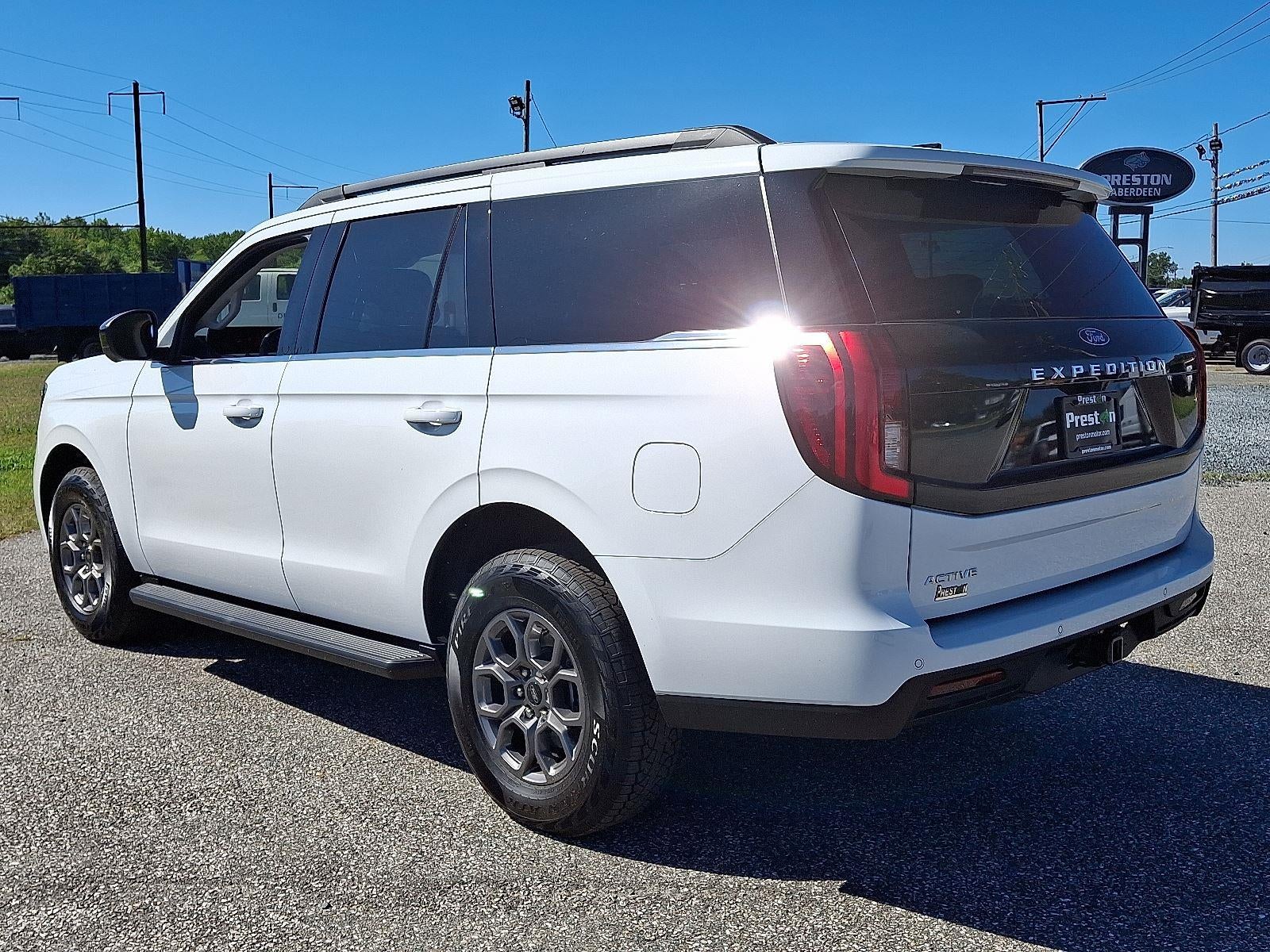2025 Ford Expedition Active
