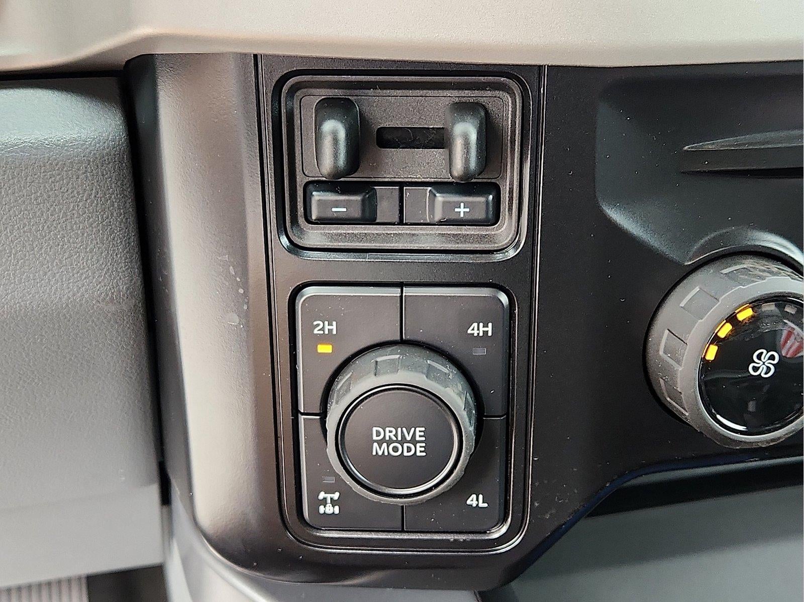 2027 Ford Super Duty F-250 XLT