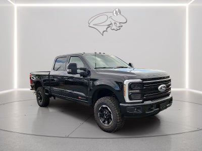 2027 Ford Super Duty F-350 Platinum