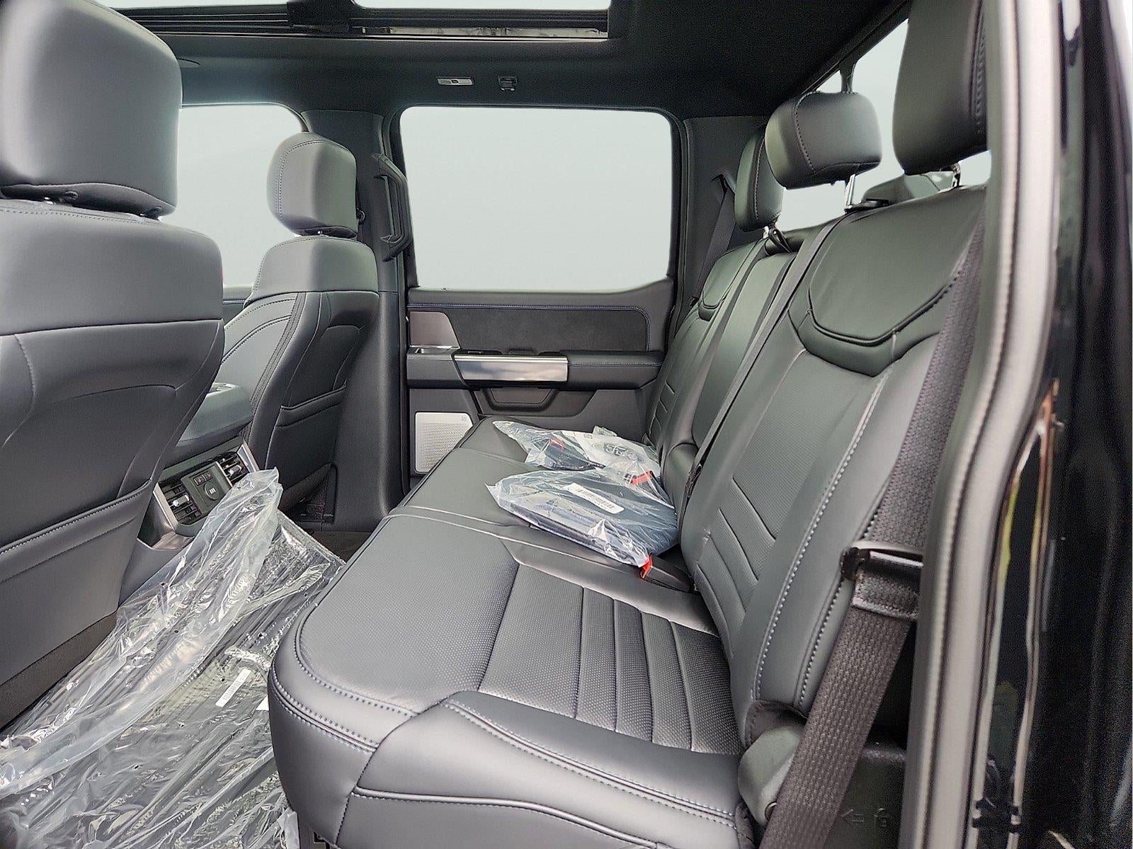 2027 Ford Super Duty F-350 Platinum