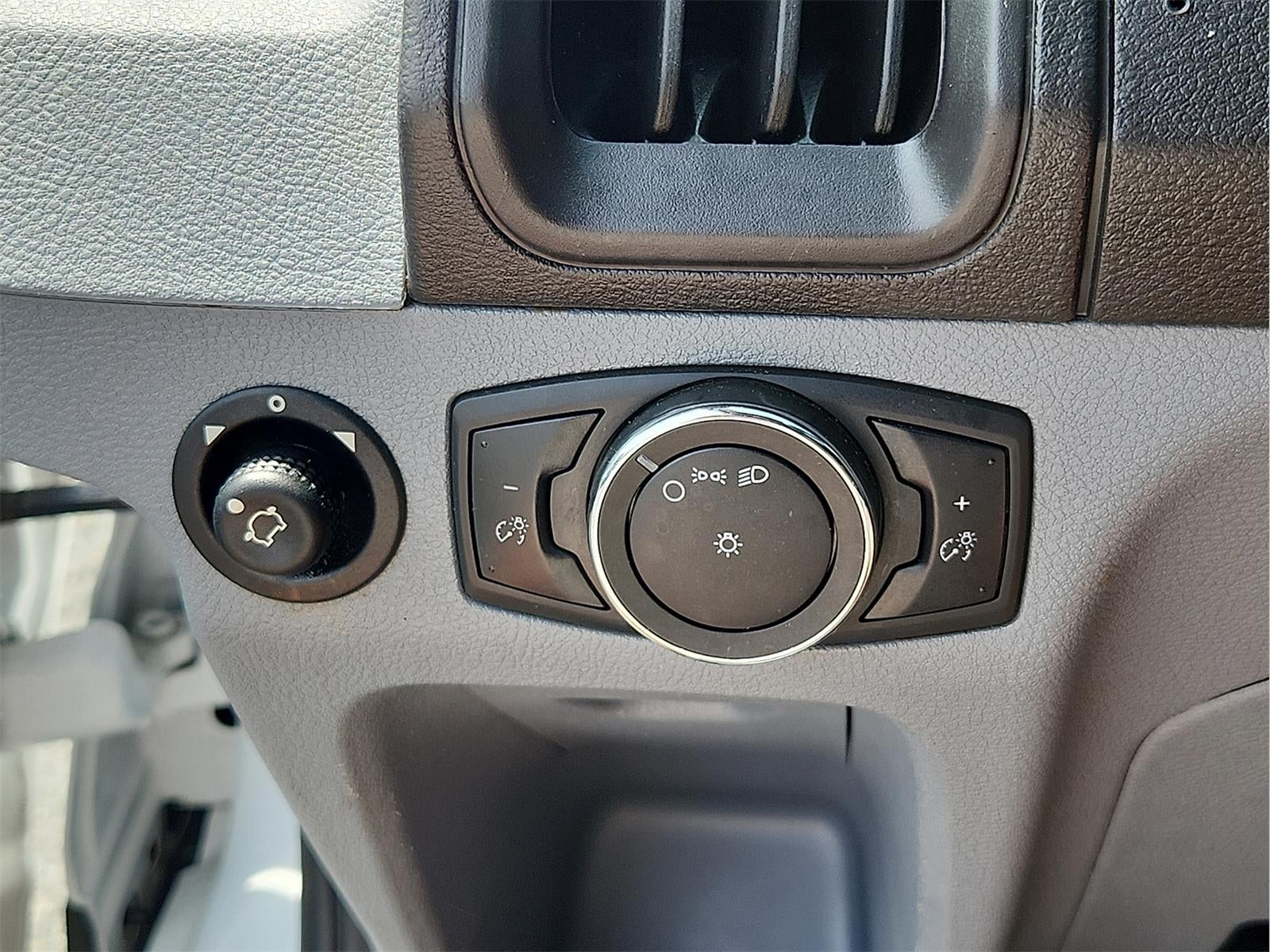 2019 Ford Transit Passenger Wagon XL