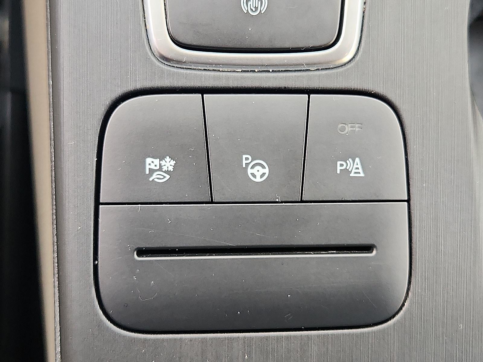 2020 Ford Escape Hybrid Titanium