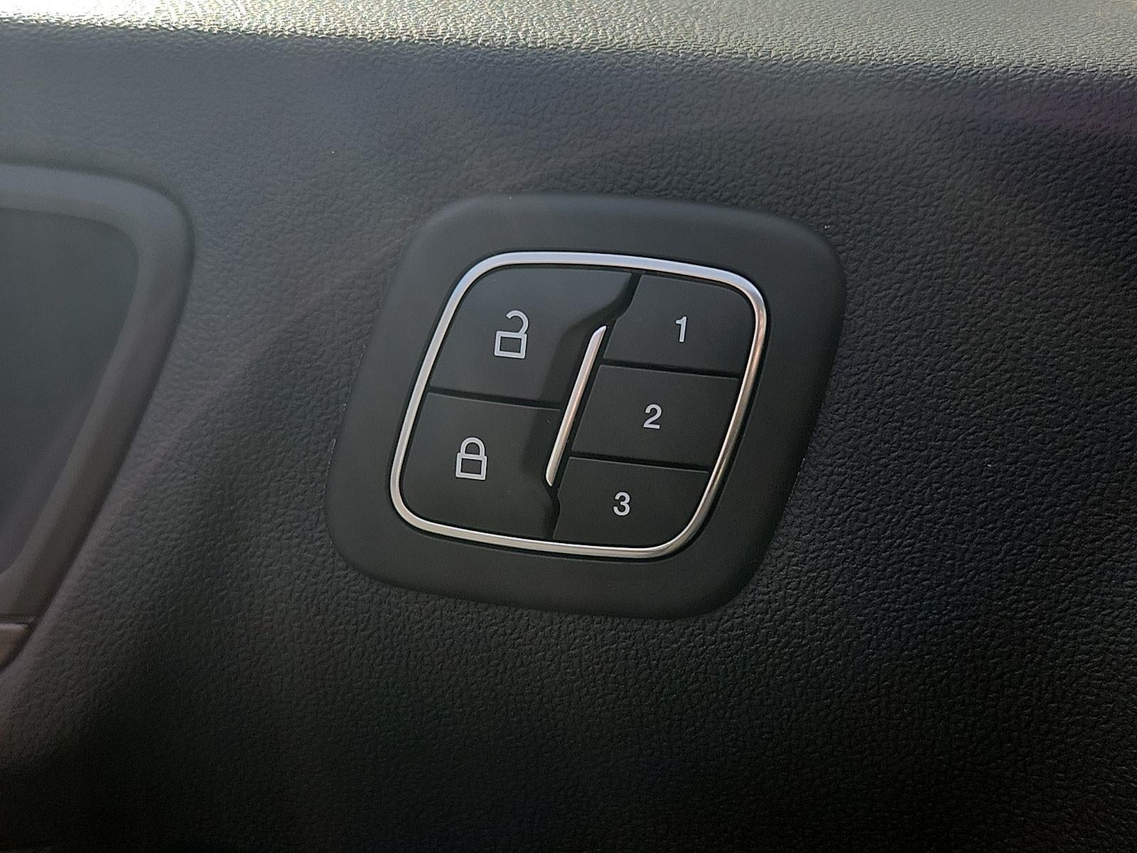 2020 Ford Escape Hybrid Titanium