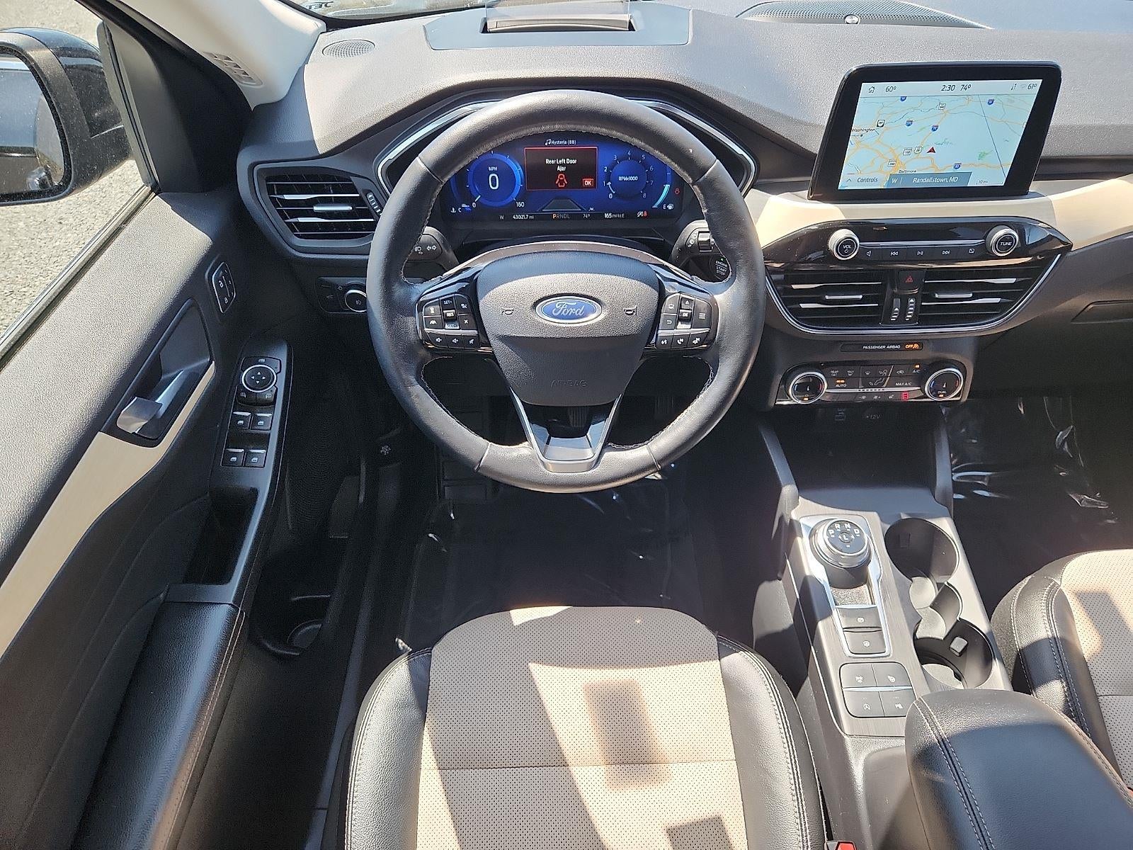 2022 Ford Escape Titanium