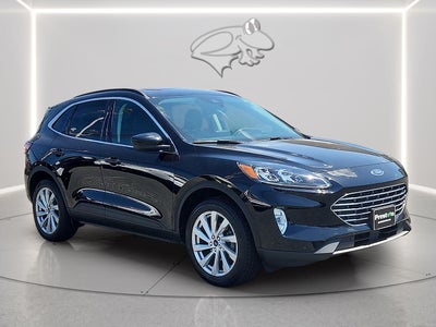 2022 Ford Escape Titanium