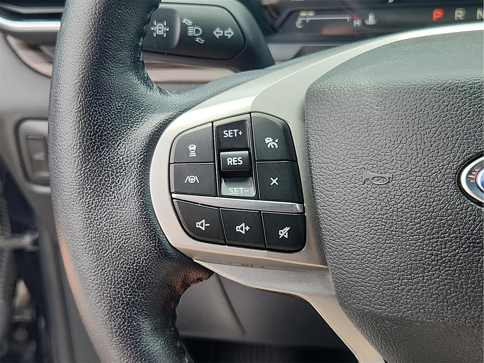 2022 Ford EXPLORER Base