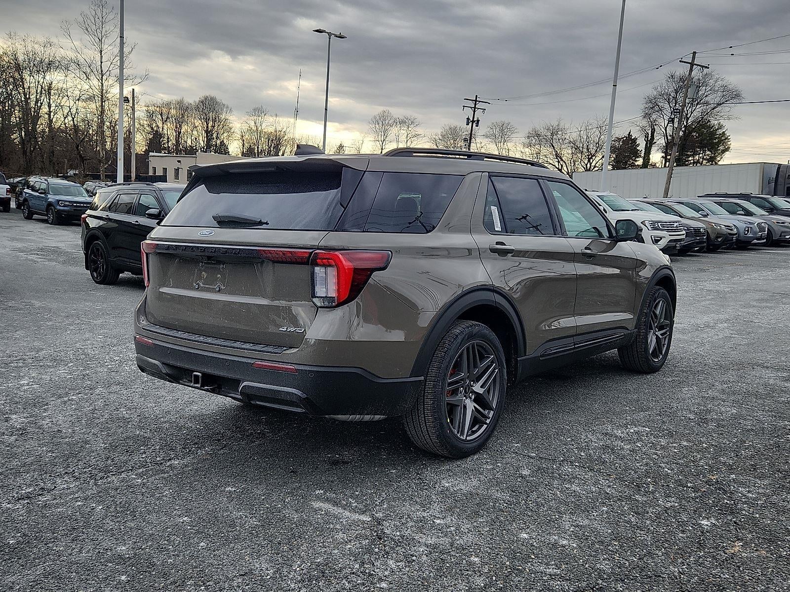 2026 Ford Explorer ST-Line