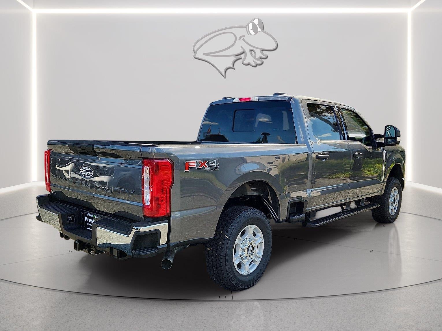 2027 Ford Super Duty F-250 XLT