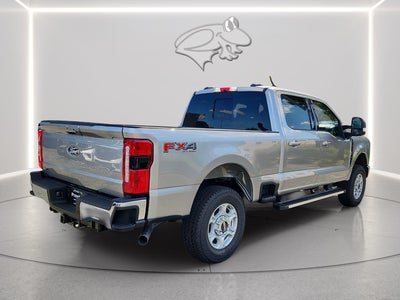 2027 Ford Super Duty F-250 SRW XLT