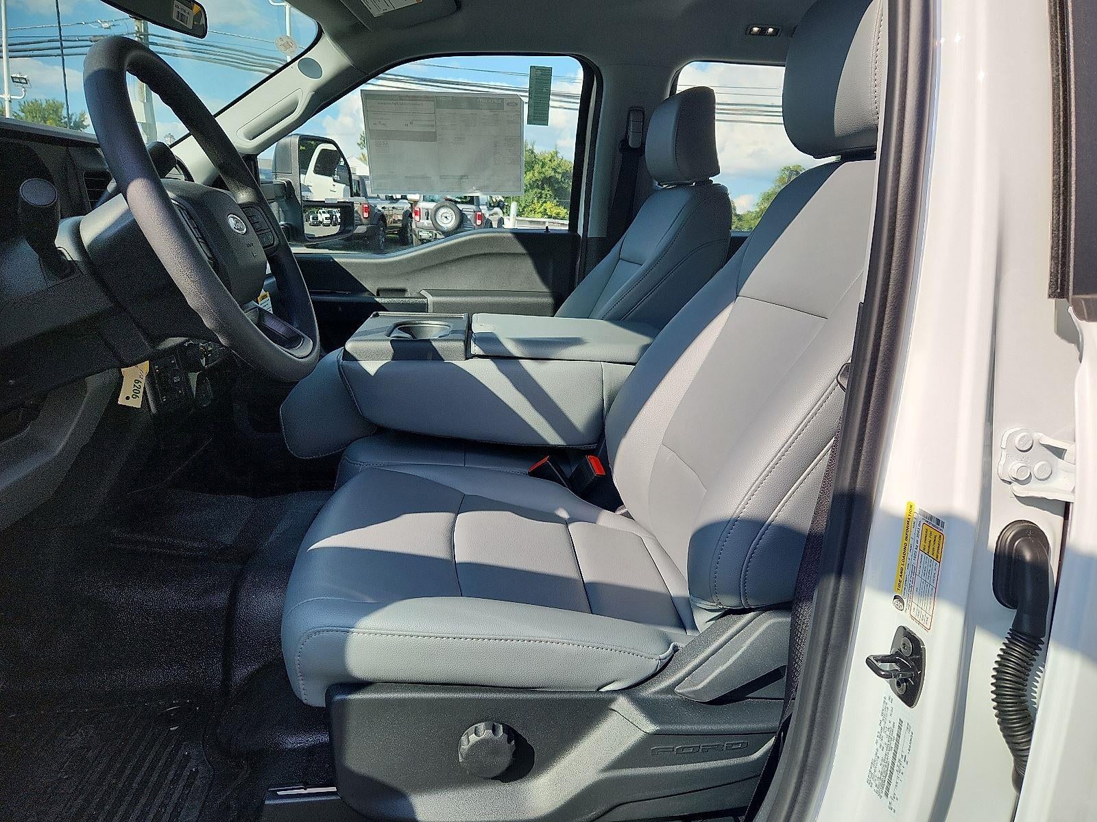 2025 Ford Super Duty F-350 XL