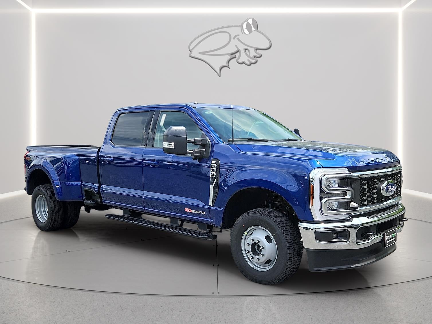 2026 Ford Super Duty F-350 DRW XLT