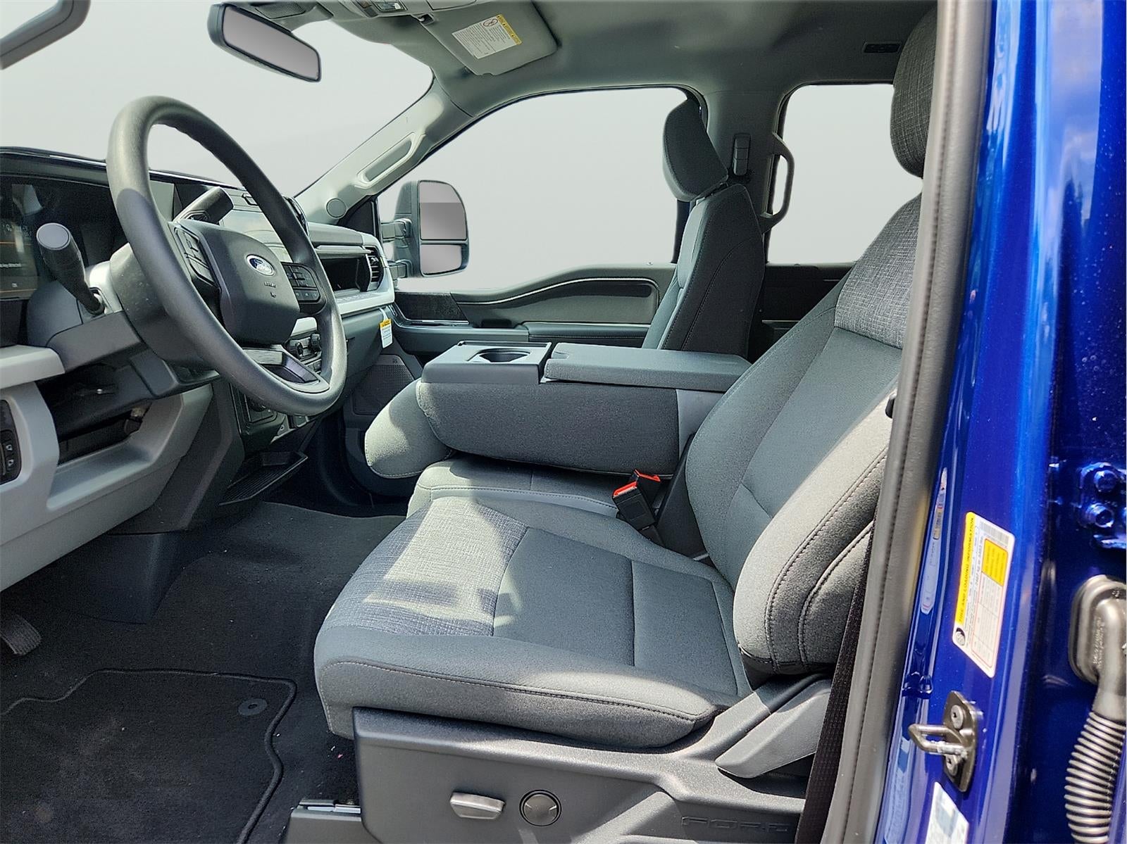 2026 Ford Super Duty F-350 DRW XLT