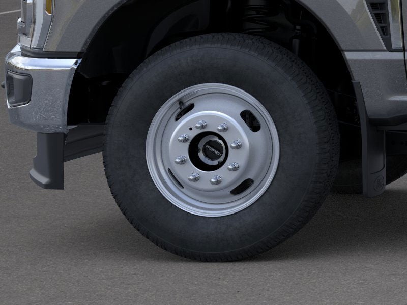 2026 Ford Super Duty F-350 XLT