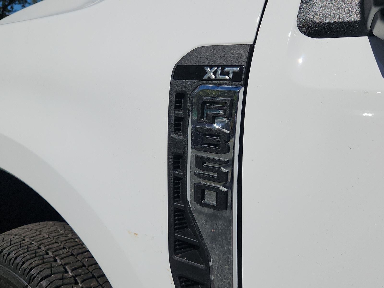 2026 Ford Super Duty F-350 DRW XLT