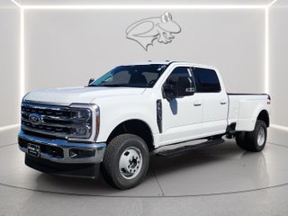 2026 Ford Super Duty F-350 DRW XLT