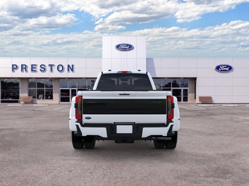 2026 Ford Super Duty F-450 Drw Platinum