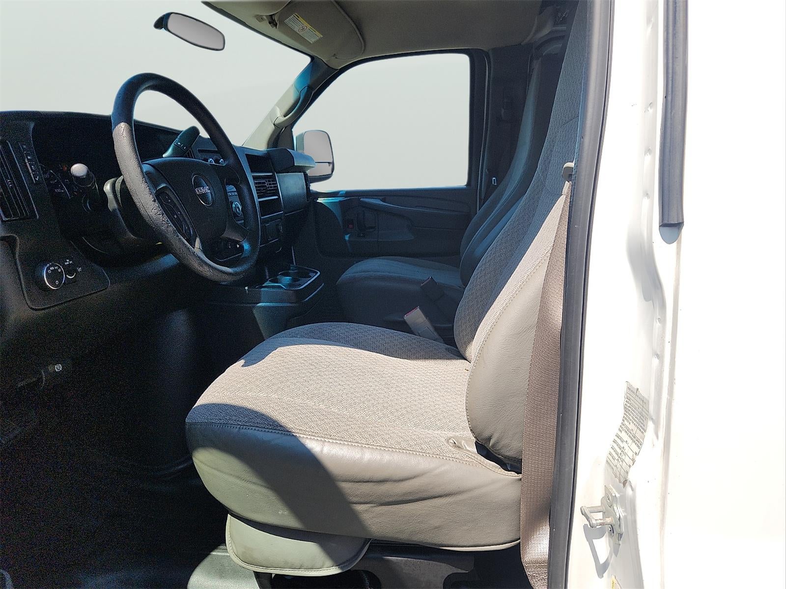 2015 GMC Savana Cargo Van Base