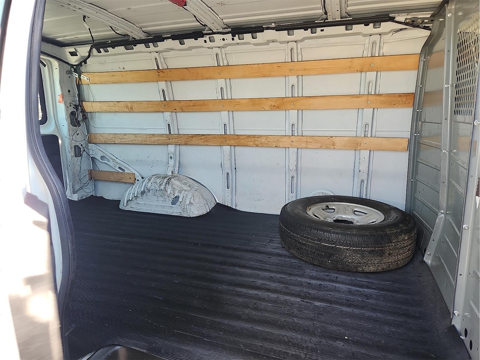 2015 GMC Savana Cargo Van Base