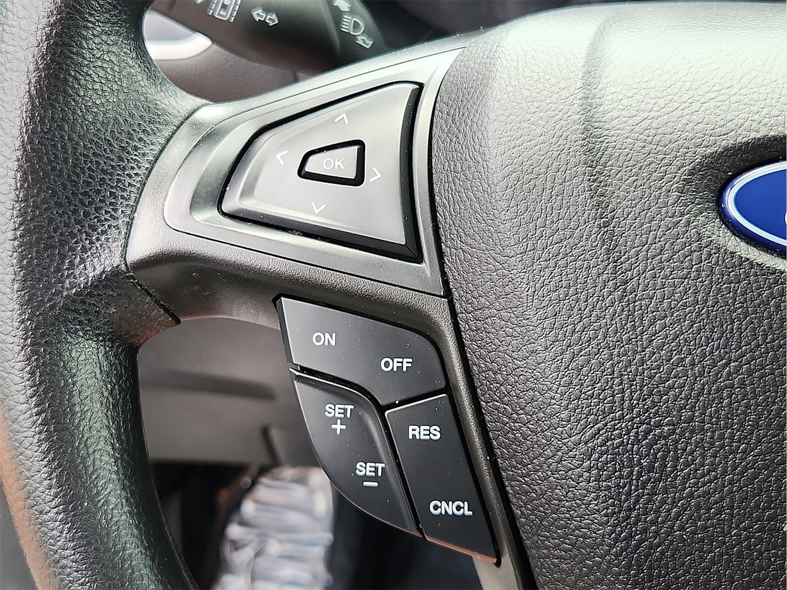 2022 Ford Edge SE