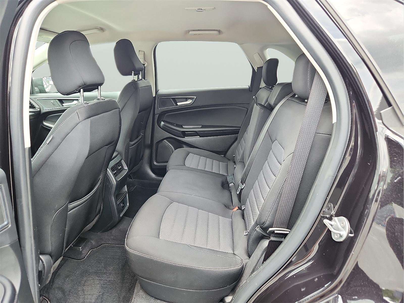 2022 Ford Edge SE