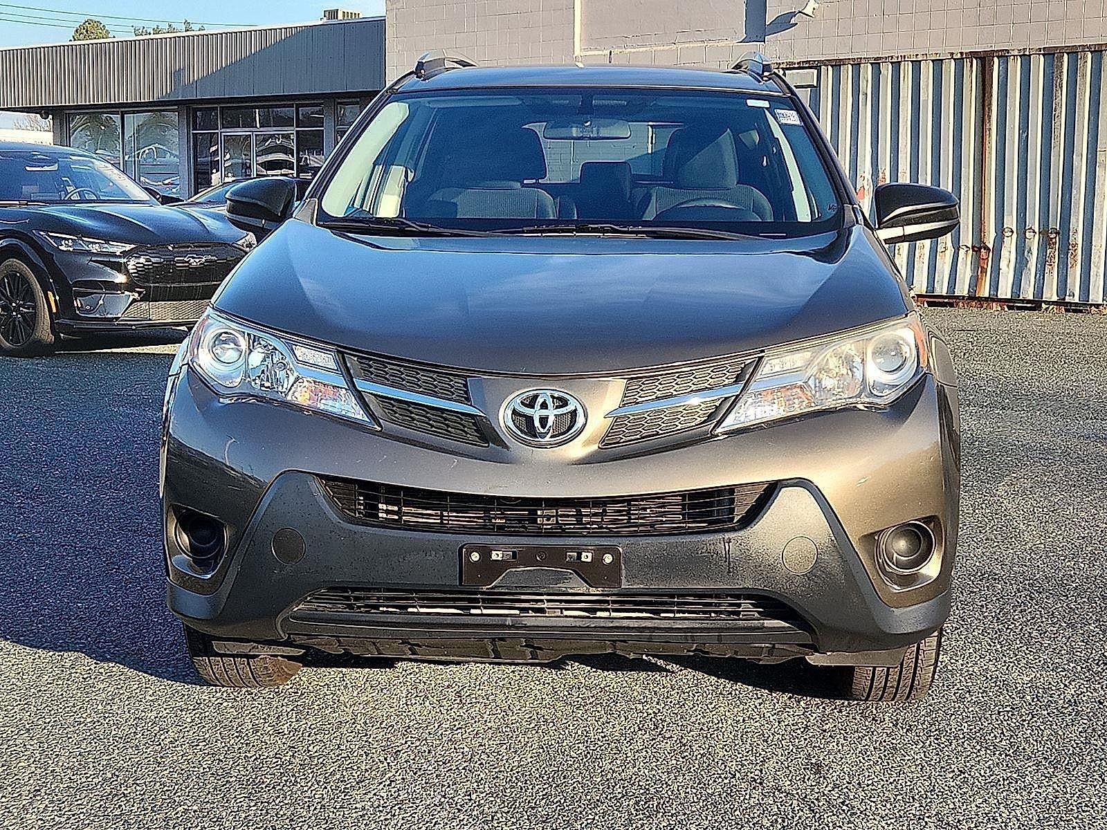 2014 Toyota RAV4 LE