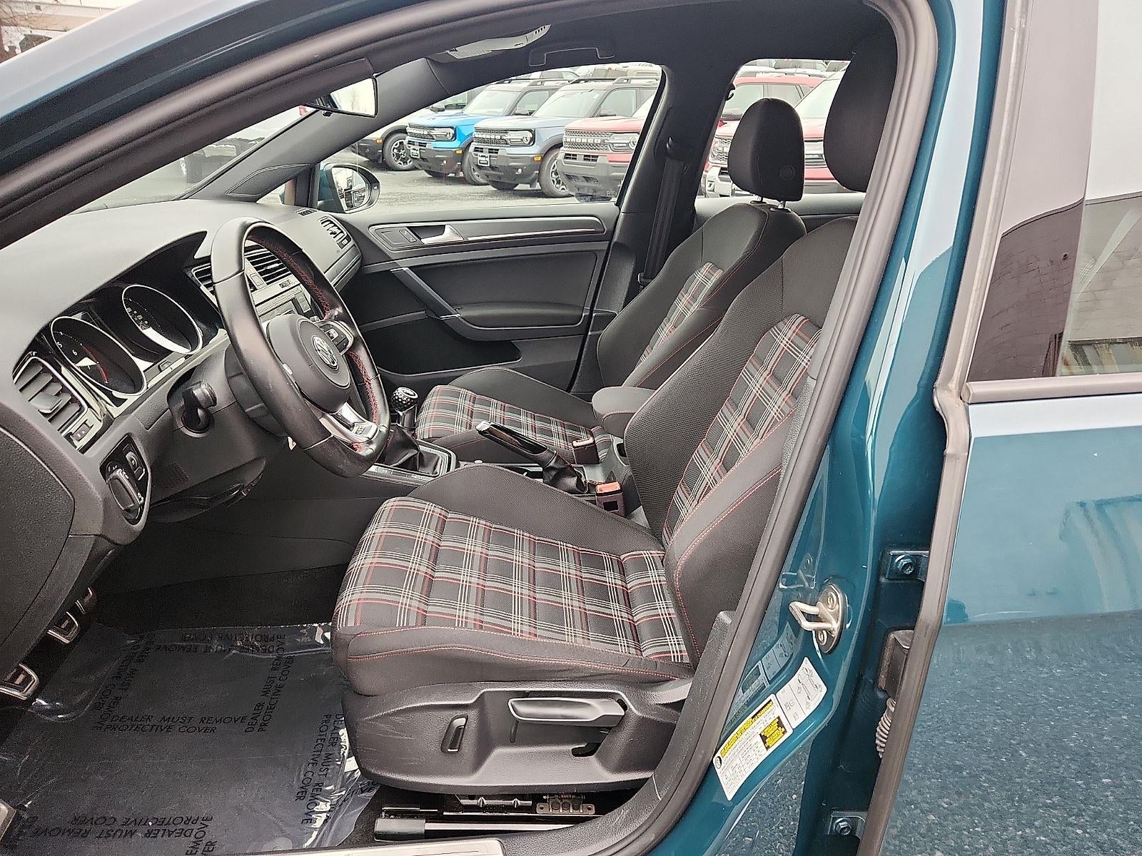 2018 Volkswagen Golf GTI S