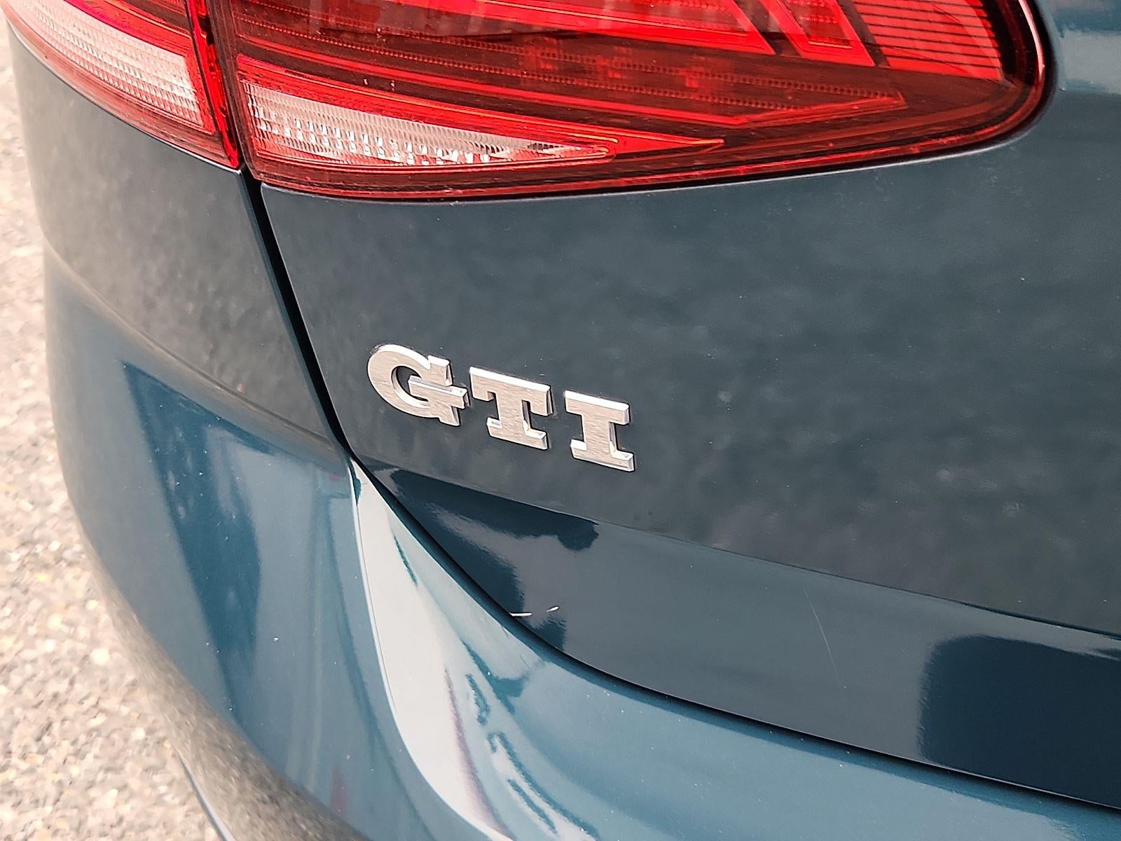 2018 Volkswagen Golf GTI S