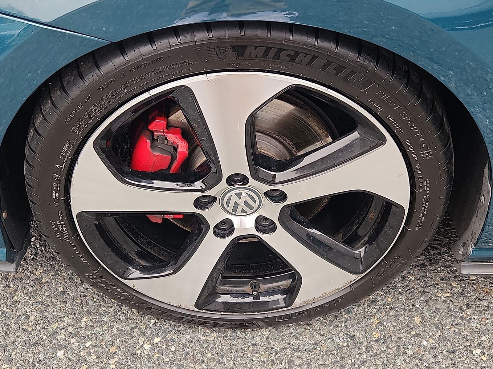 2018 Volkswagen Golf GTI S