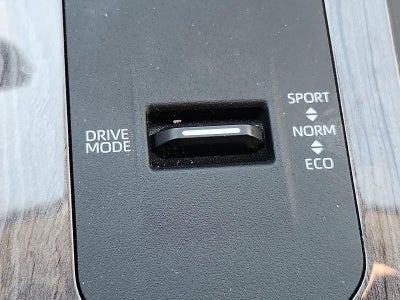 2023 Toyota Highlander Hybrid Platinum