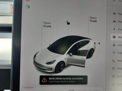 2018 Tesla Model 3 Performance