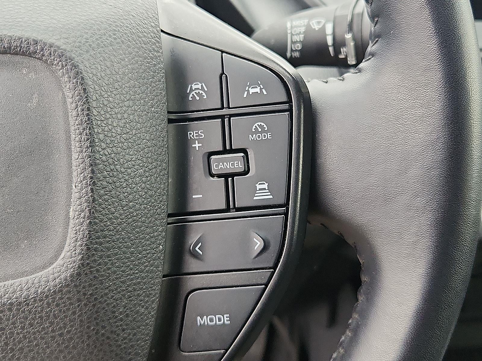 2023 Toyota PRIUS Base