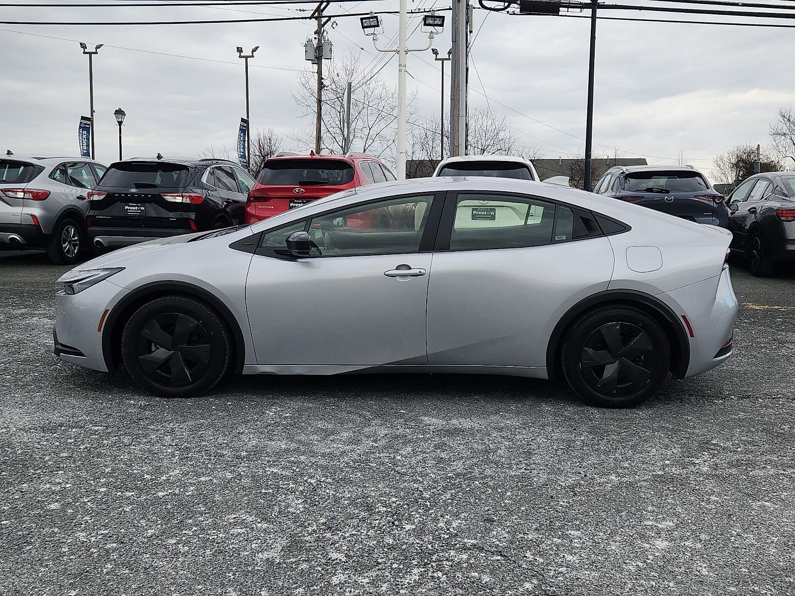 2023 Toyota PRIUS Base