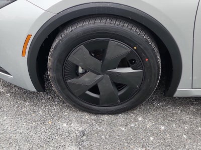 2023 Toyota PRIUS Base