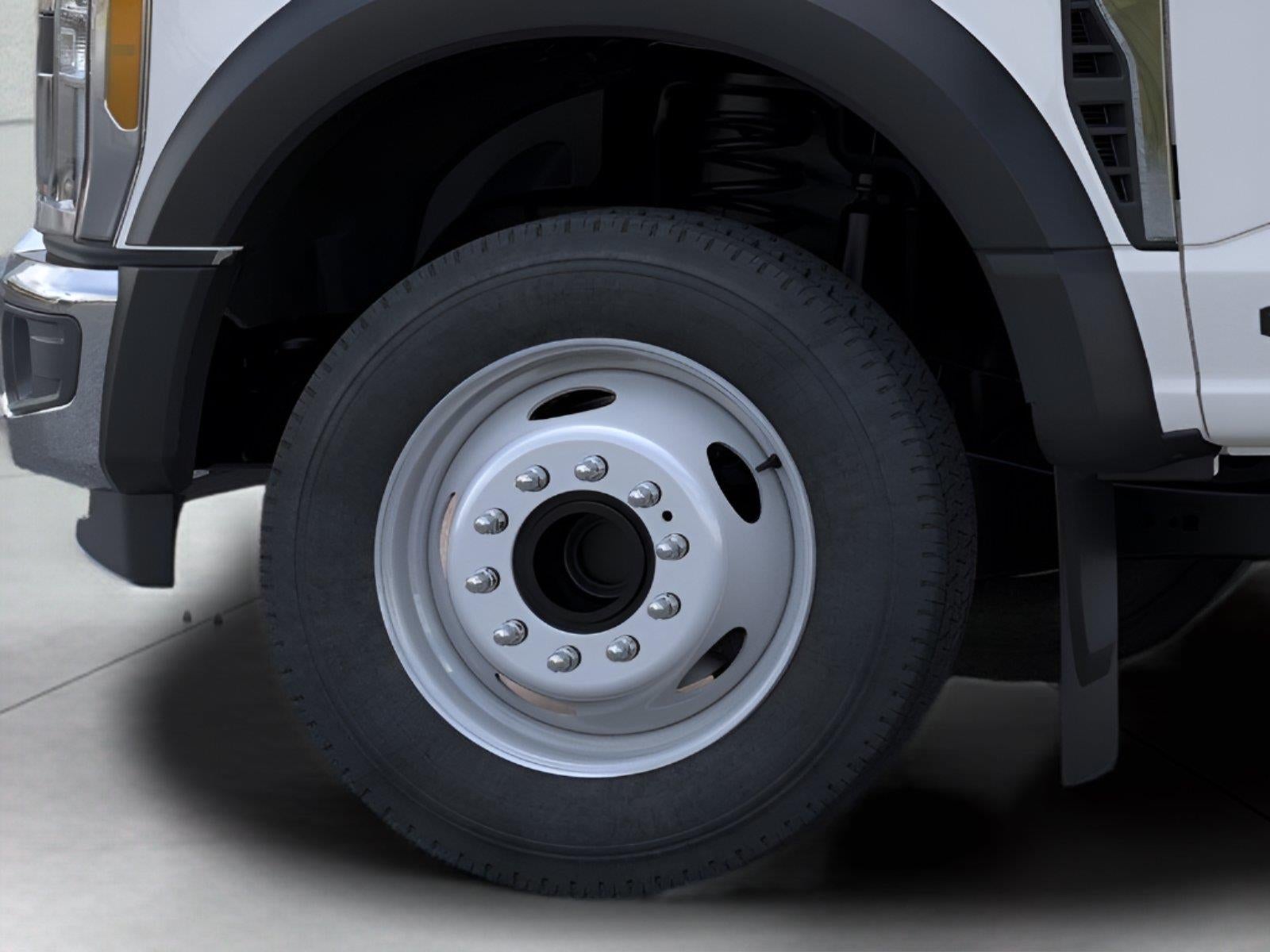 2026 Ford Super Duty F-550 DRW XL