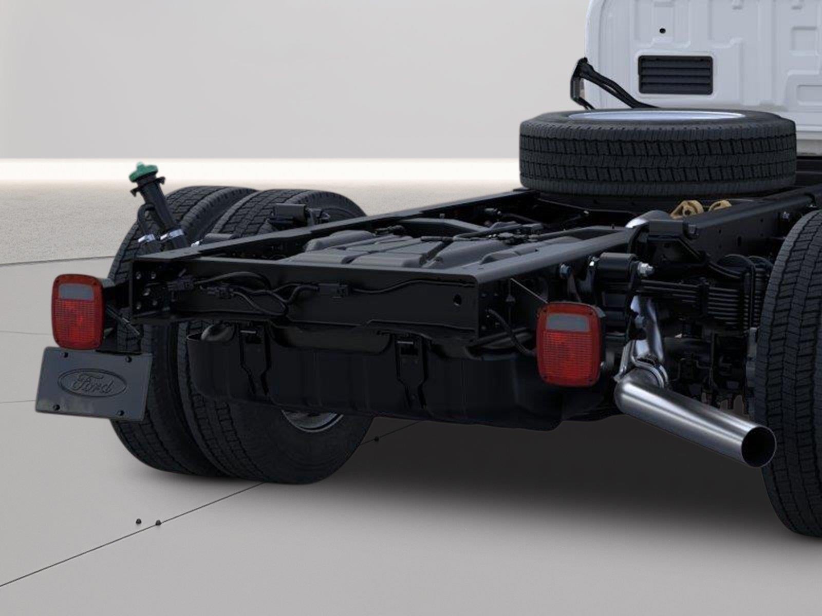 2026 Ford Super Duty F-550 DRW XL
