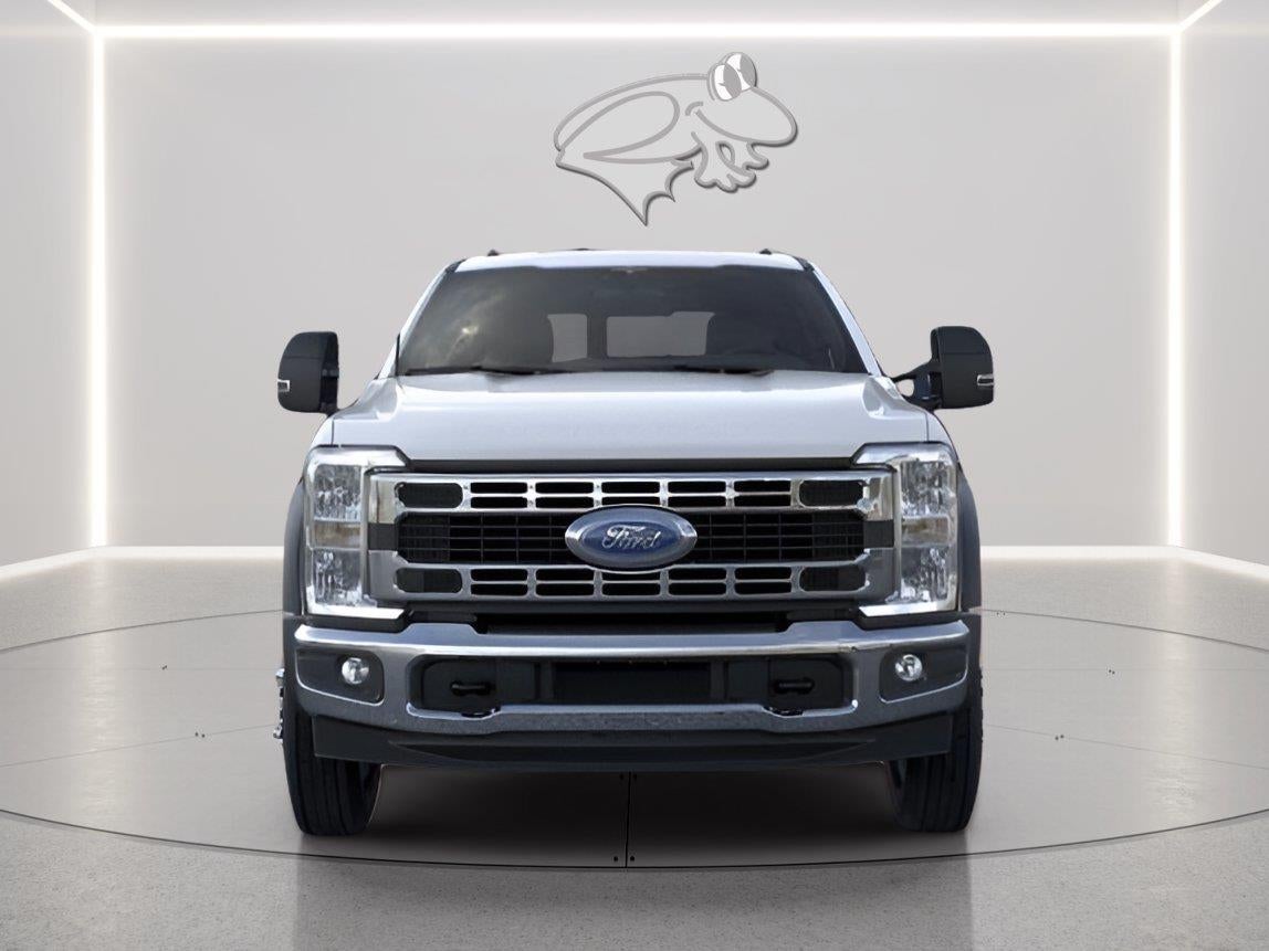 2026 Ford Super Duty F-550 DRW XL