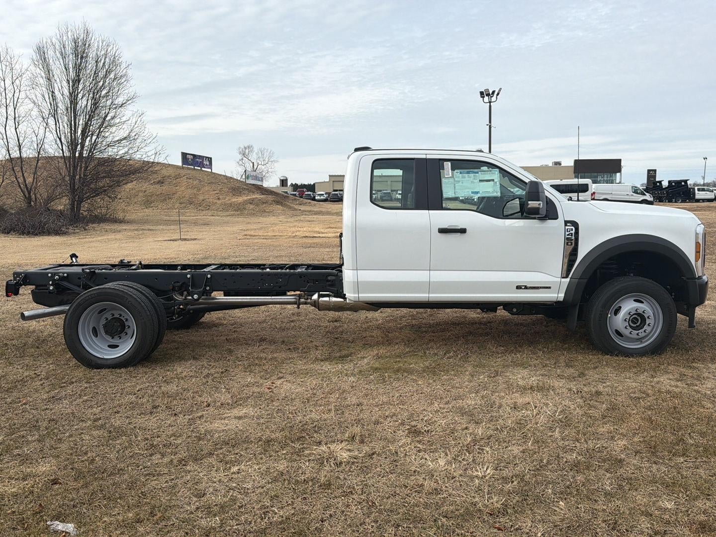 2026 Ford Chassis Cab XL