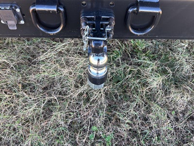 2024 Ford Super Duty F-550 DRW 12' RUGBY HEAVY DUTY STAKELESS LANDSCAPE BODY, 48" BARN DOORS, MANUAL TARP, 36' FULL CAB SHIELD, DROP DOWN COMBO HITCH 2 5/16"