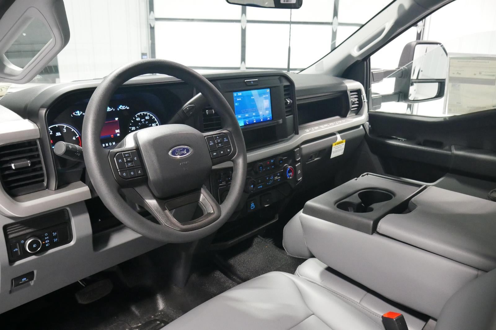 2025 Ford Super Duty XL