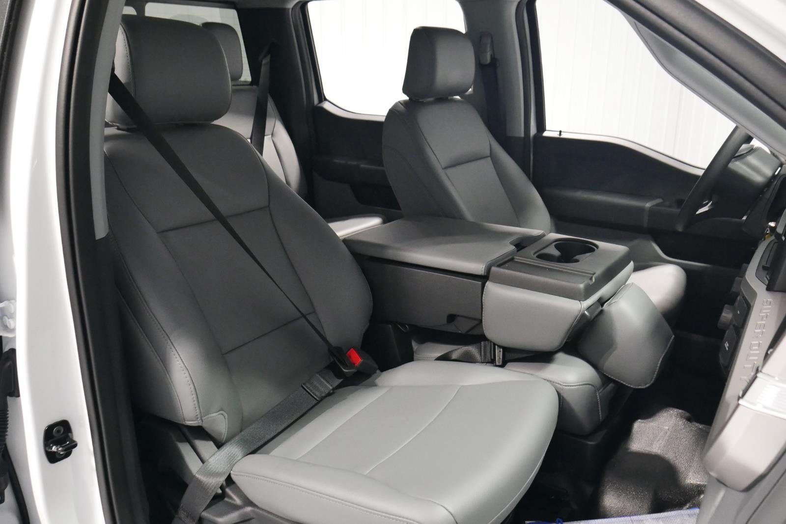 2025 Ford Super Duty XL