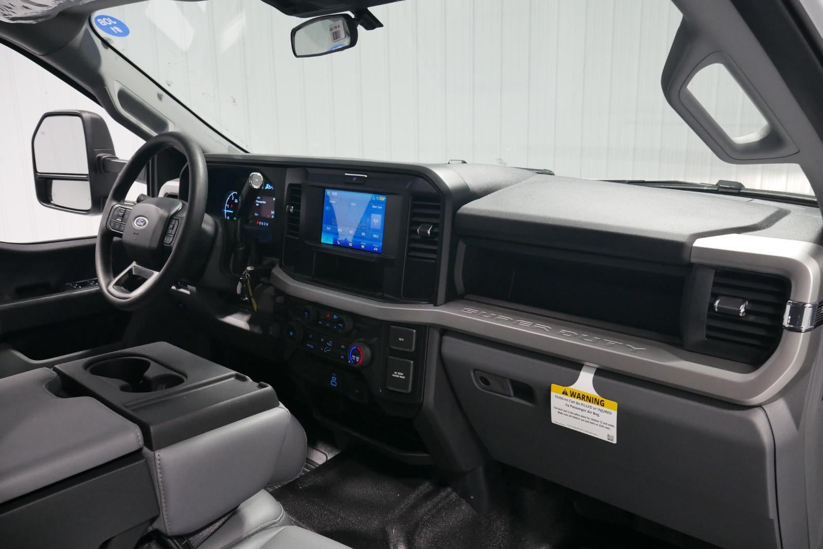 2025 Ford Super Duty XL