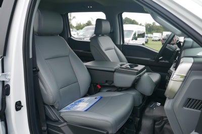 2025 Ford Super Duty 8' KNAPHEIDE SERVICE BODY, SPRAY IN LINER, CLASS V HITCH