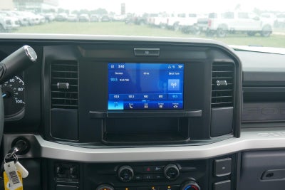 2025 Ford Super Duty 8' KNAPHEIDE SERVICE BODY, SPRAY IN LINER, CLASS V HITCH