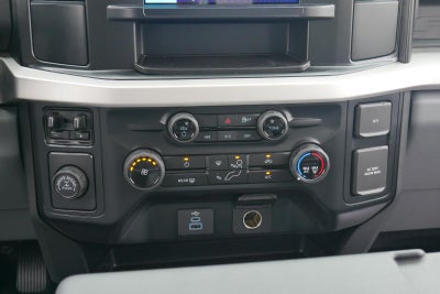 2025 Ford Super Duty 8' KNAPHEIDE SERVICE BODY, SPRAY IN LINER, CLASS V HITCH