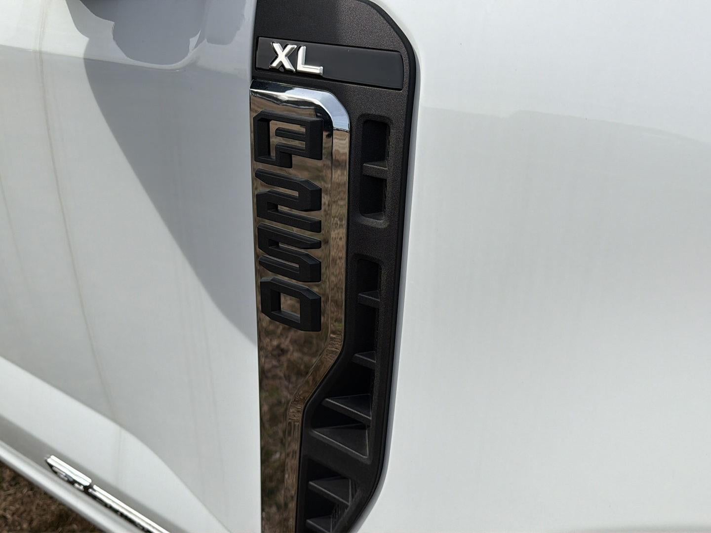 2025 Ford Super Duty XL