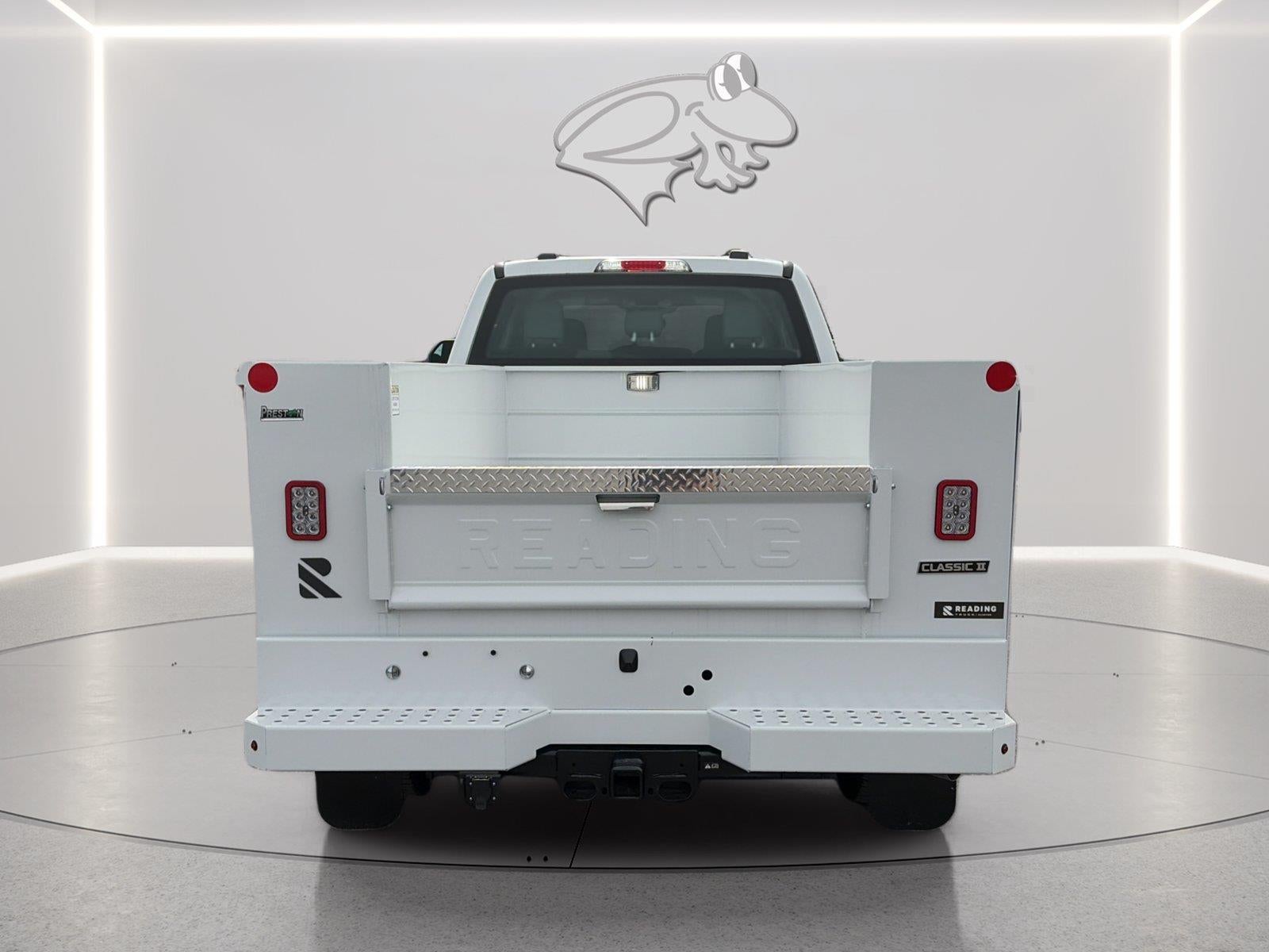 2026 Ford Super Duty F-250 SRW 8' READING CLASSIC II SERVICE BODY, C260 PACKAGE, CLASS V HITCH