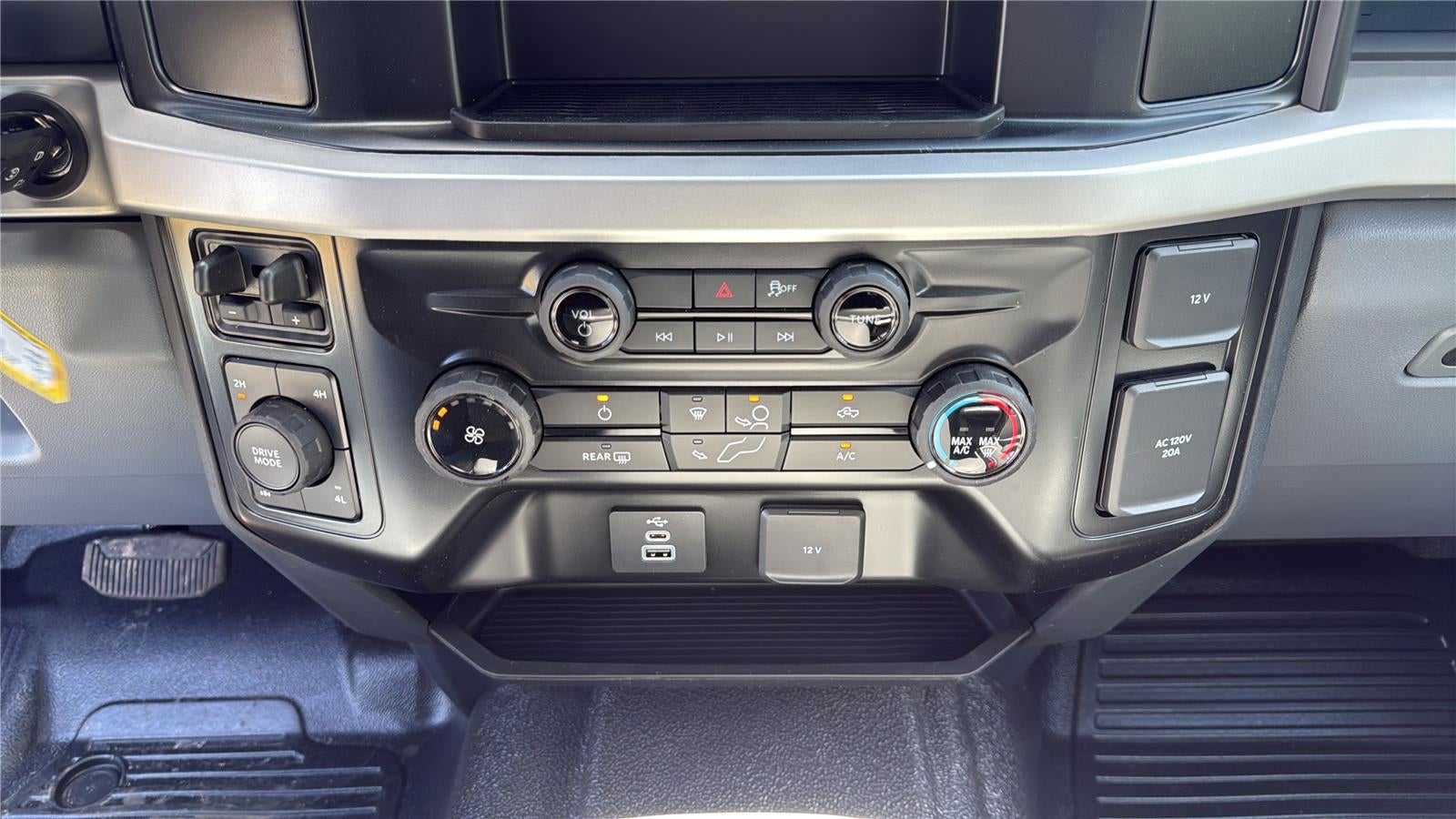 2026 Ford Super Duty F-350 SRW 9' KNAPHEIDE SERVICE BODY, CLASS V HITCH, SPRAY IN LINER, REMOTE LOCKS