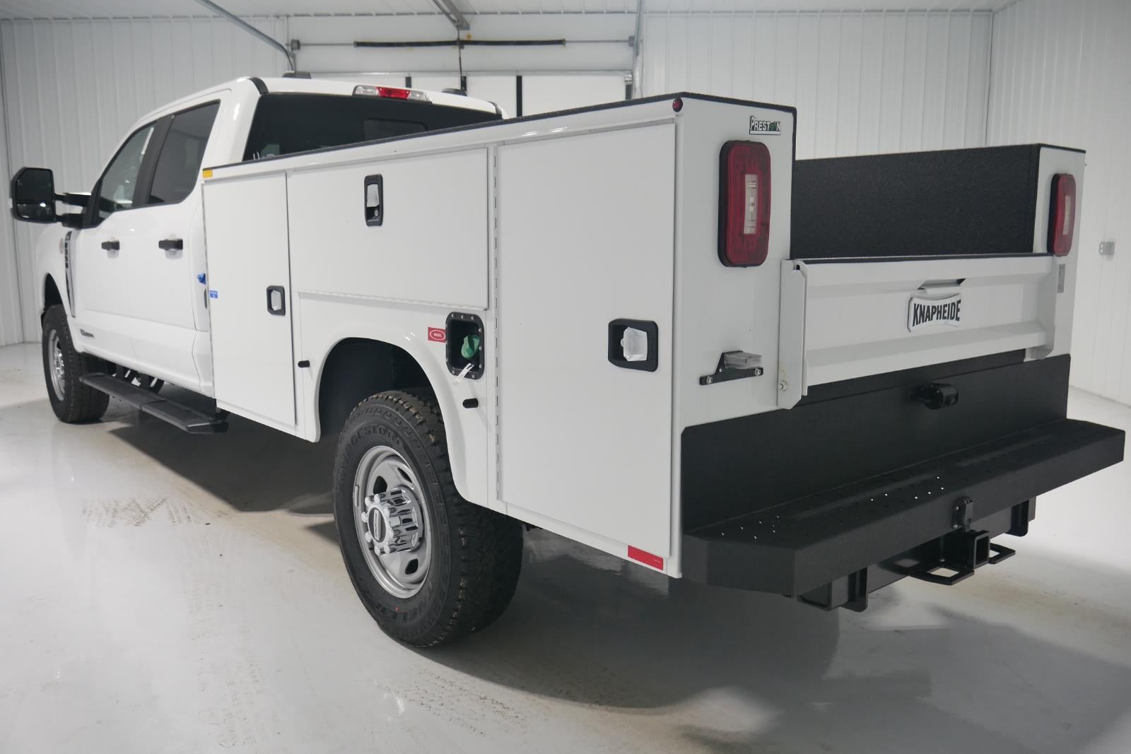 2025 Ford Chassis Cab XL