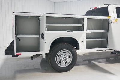 2025 Ford Chassis Cab XL