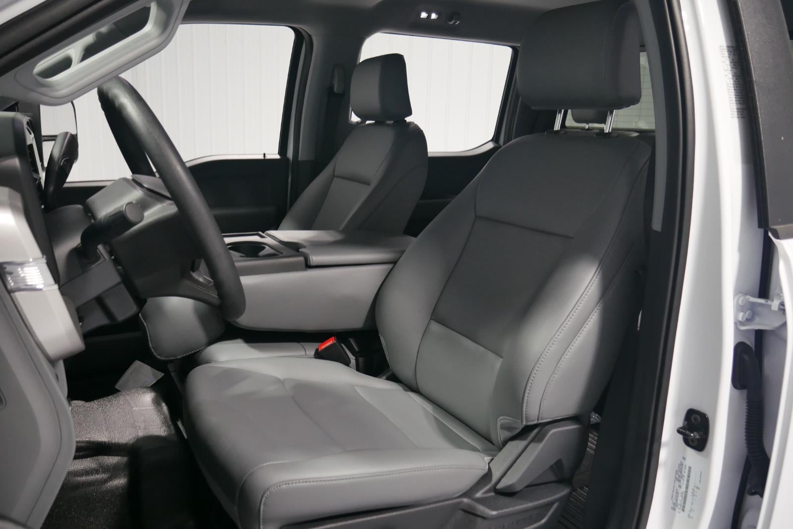 2025 Ford Chassis Cab XL